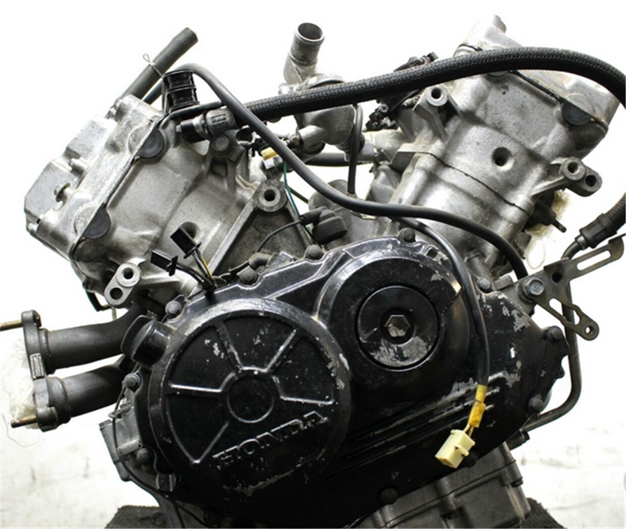 Legendarny silnik hondy - VFR RC36